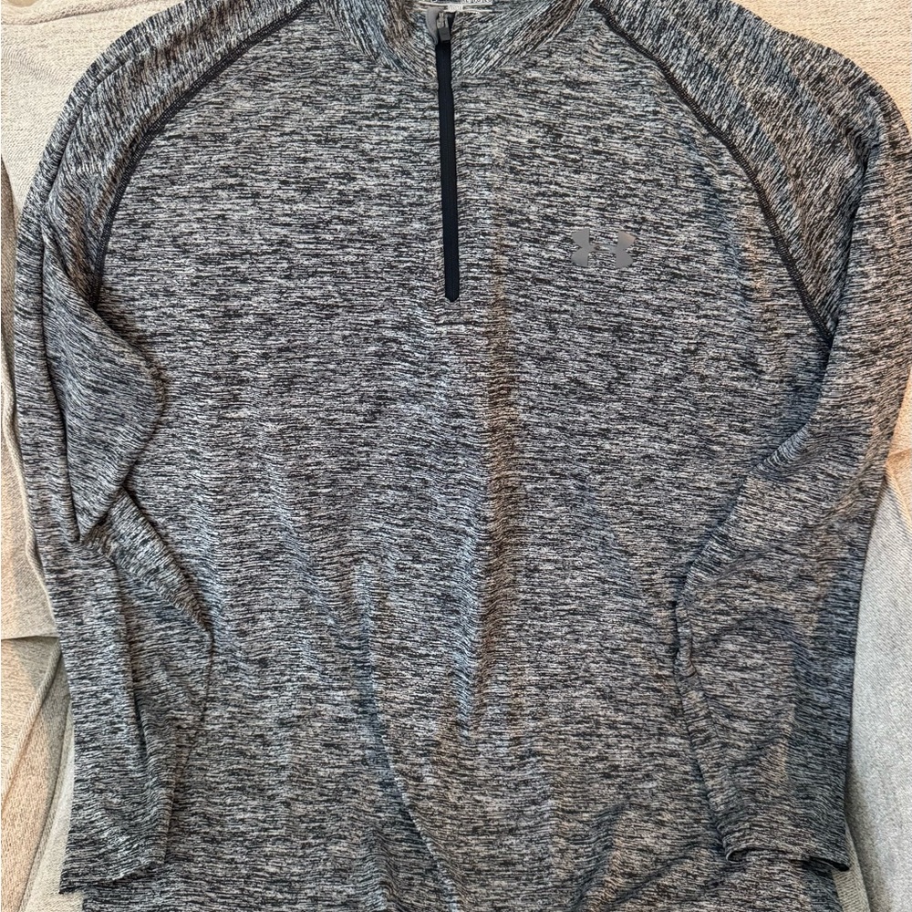 Men's Under Armor long sleeve